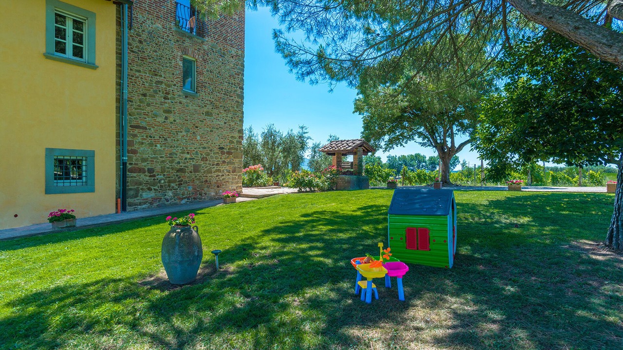 Photo of Others in Alberoro