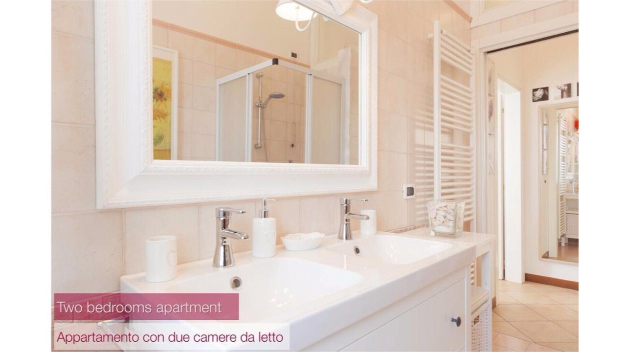 Photo of Bathroom in Castegnero