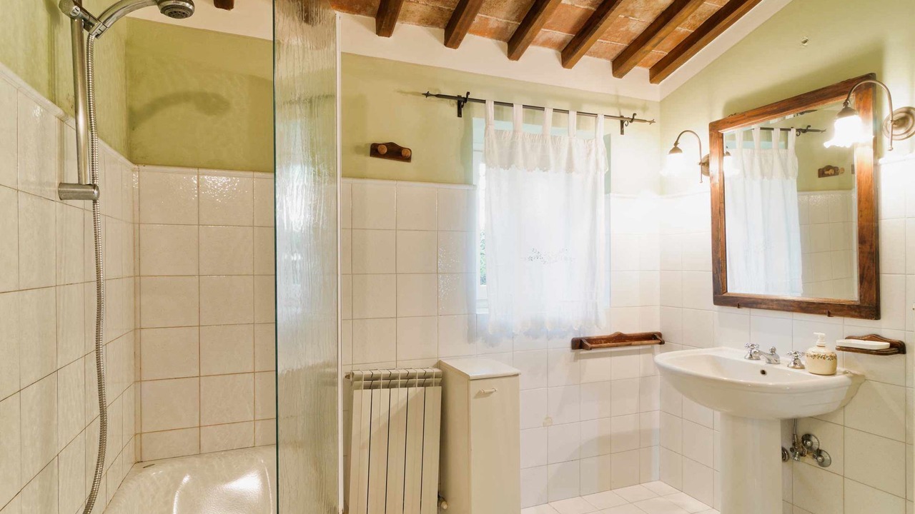 Photo of Bathroom in Cortona