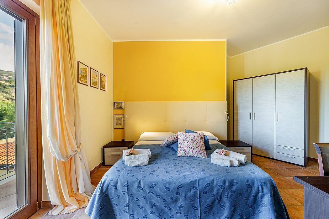 Photo of Bedroom in Laureana Cilento