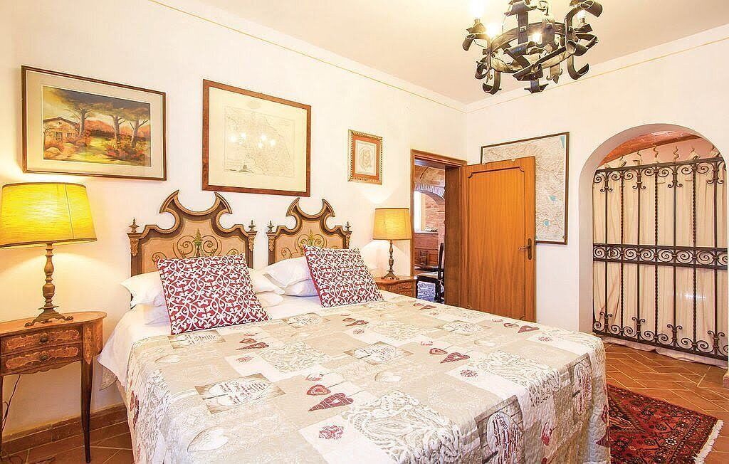 Photo of Bedroom in Castiglione del Lago