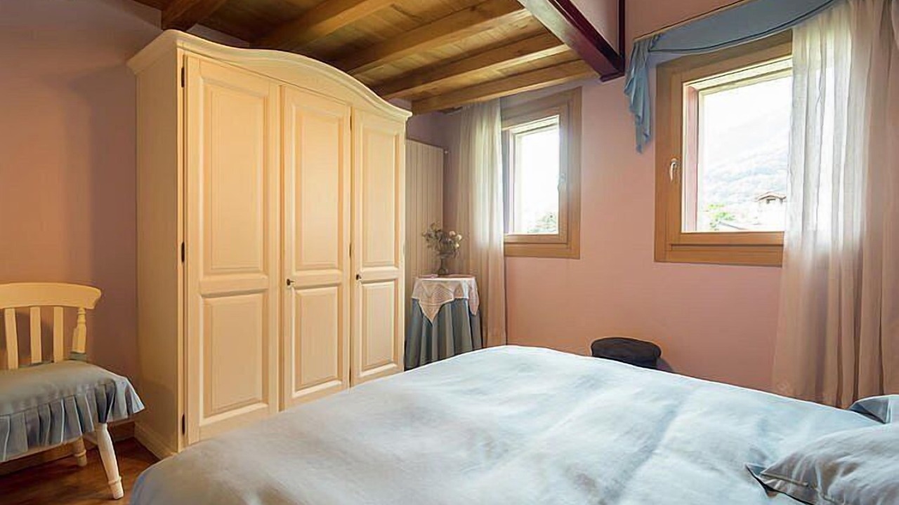 Photo of Bedroom in Miane