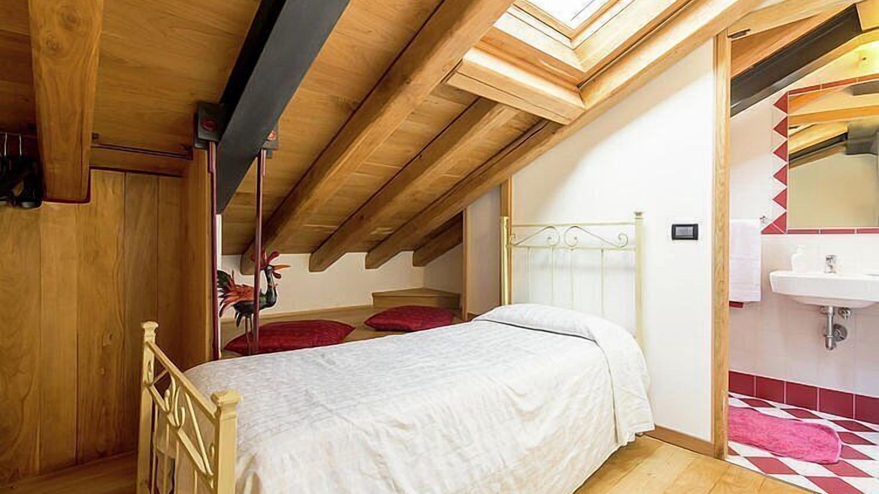 Photo of Bedroom in Miane