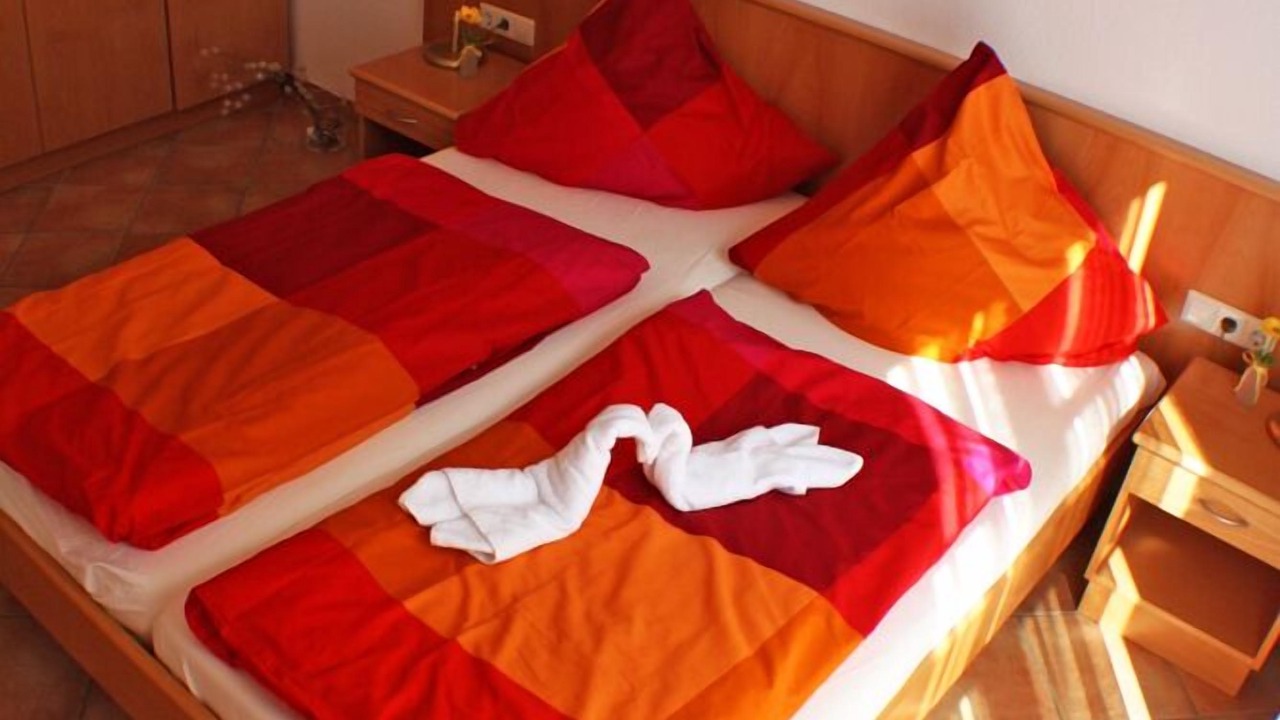 Photo of Bedroom in Tronzano Lago Maggiore