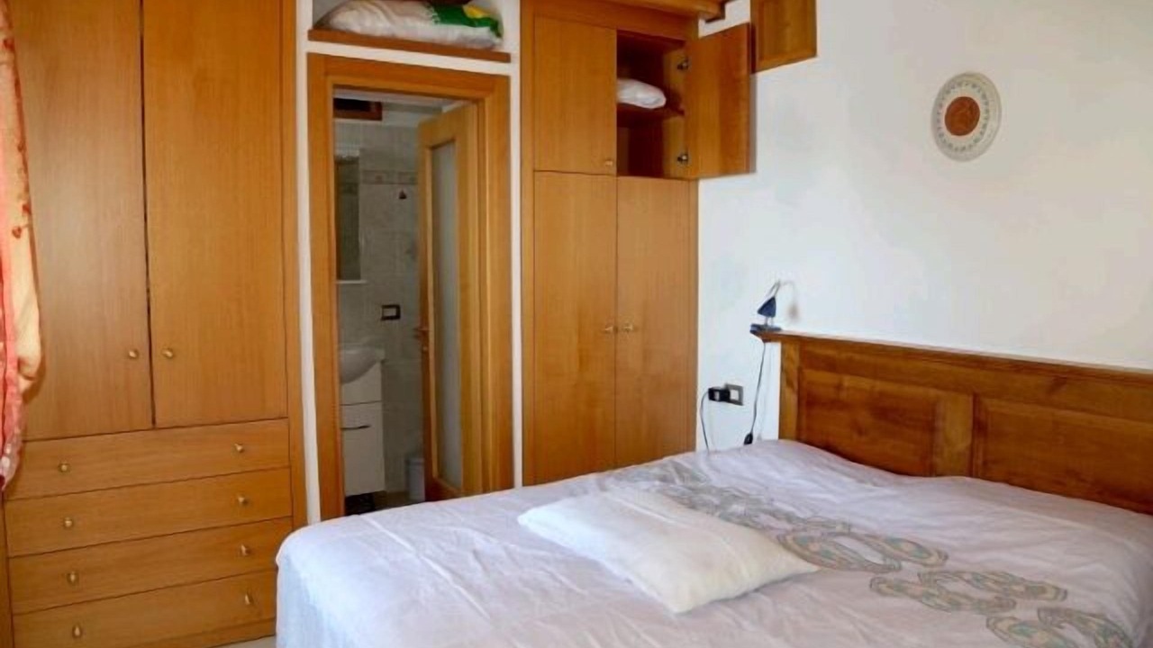 Photo of Bedroom in Tronzano Lago Maggiore