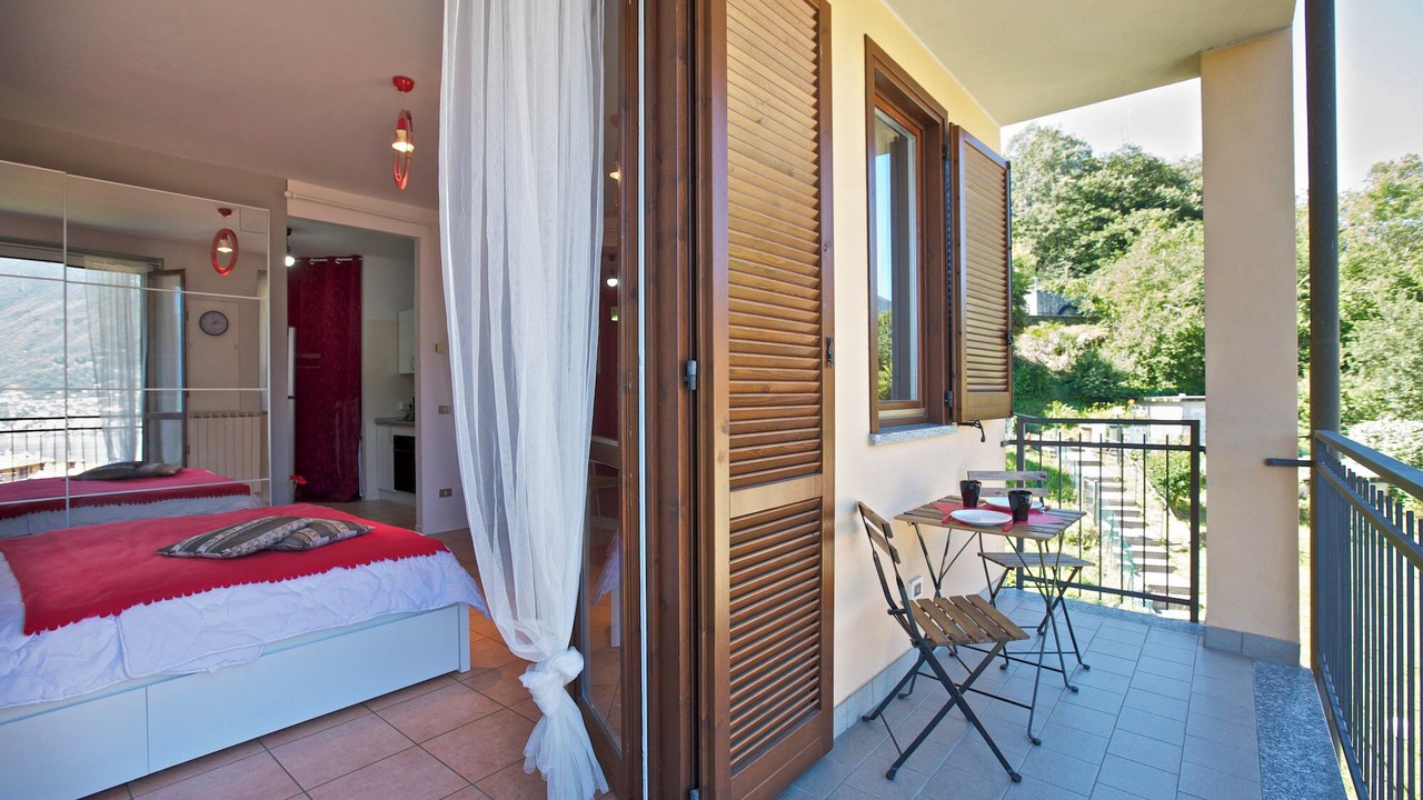 Photo of Bedroom in Maccagno con Pino e Veddasca