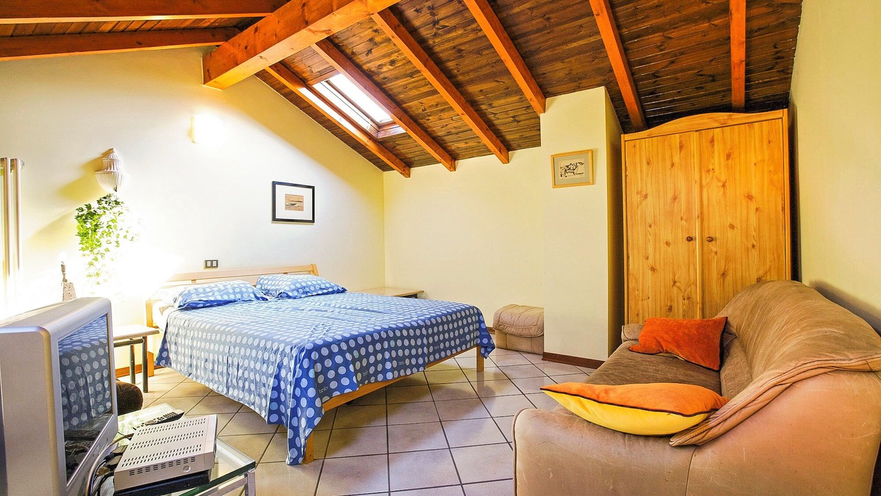Photo of Bedroom in Pino Lago Maggiore