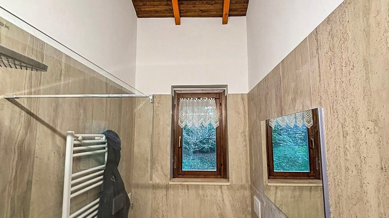 Photo of Bathroom in Pino Lago Maggiore