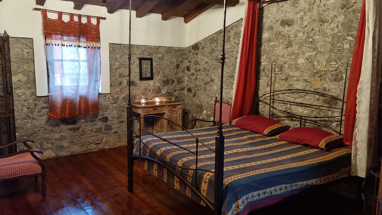Photo of Bedroom in Borghetto-melara