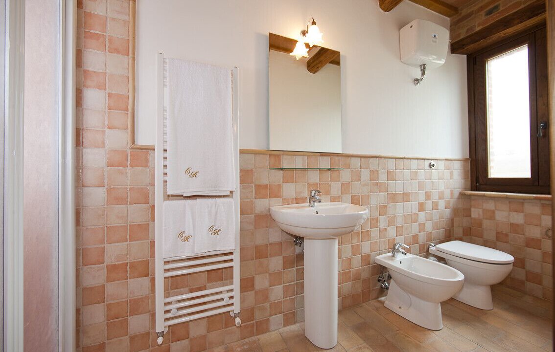 Photo of Bathroom in SantʼAngelo in Pontano