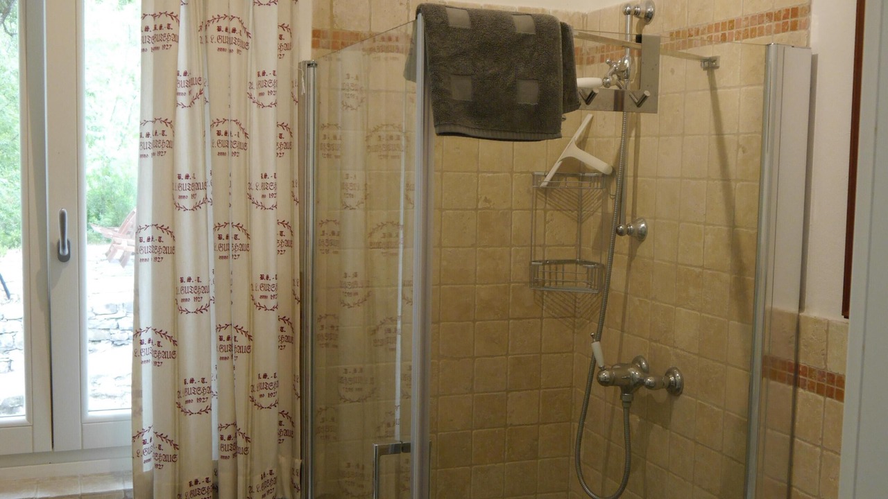 Photo of Bathroom in Testico