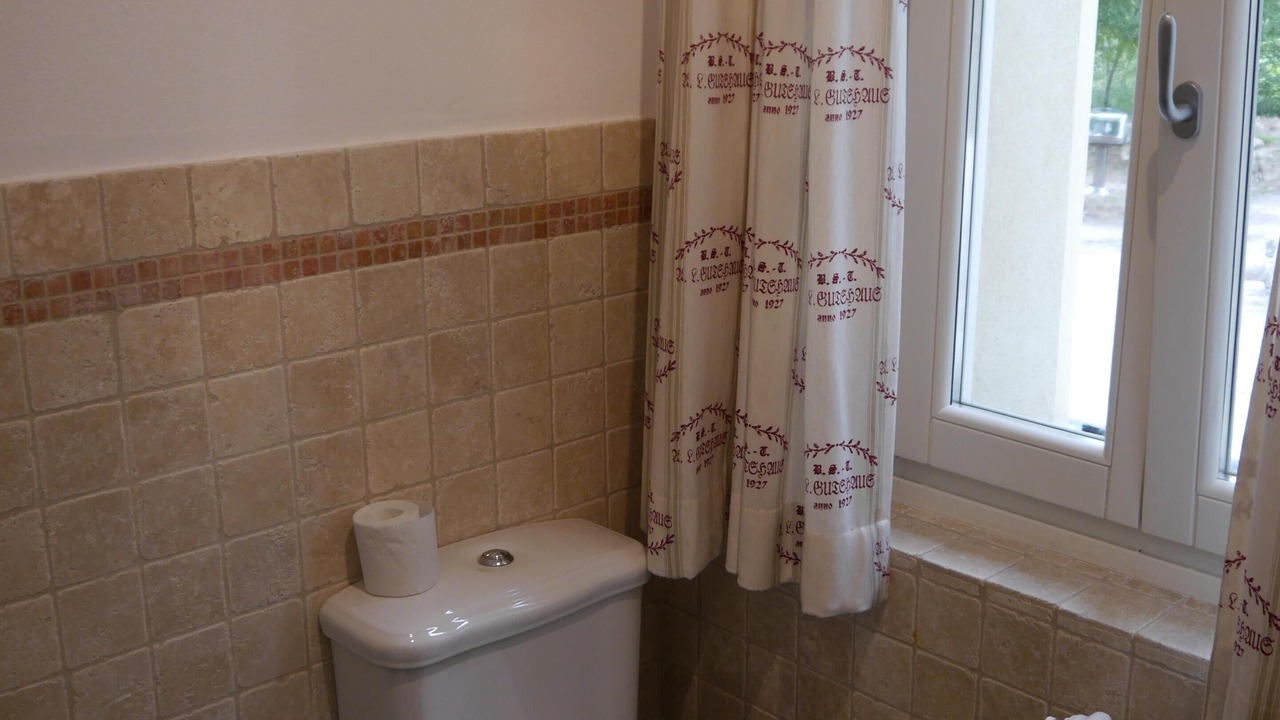 Photo of Bathroom in Testico