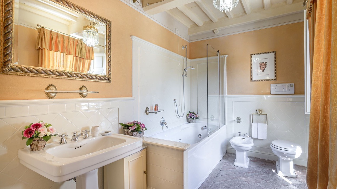 Photo of Bathroom in Guamo