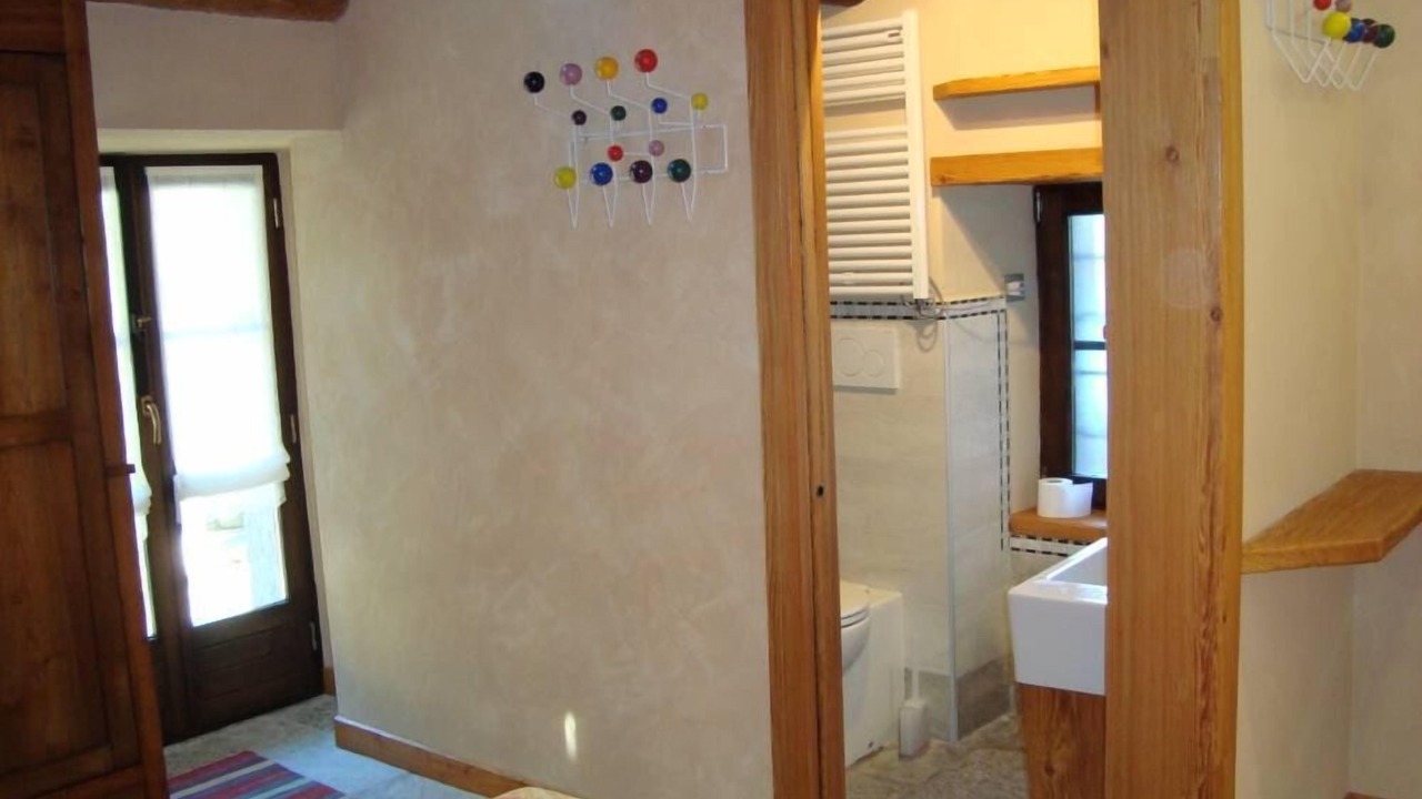 Photo of Bedroom in Domodossola