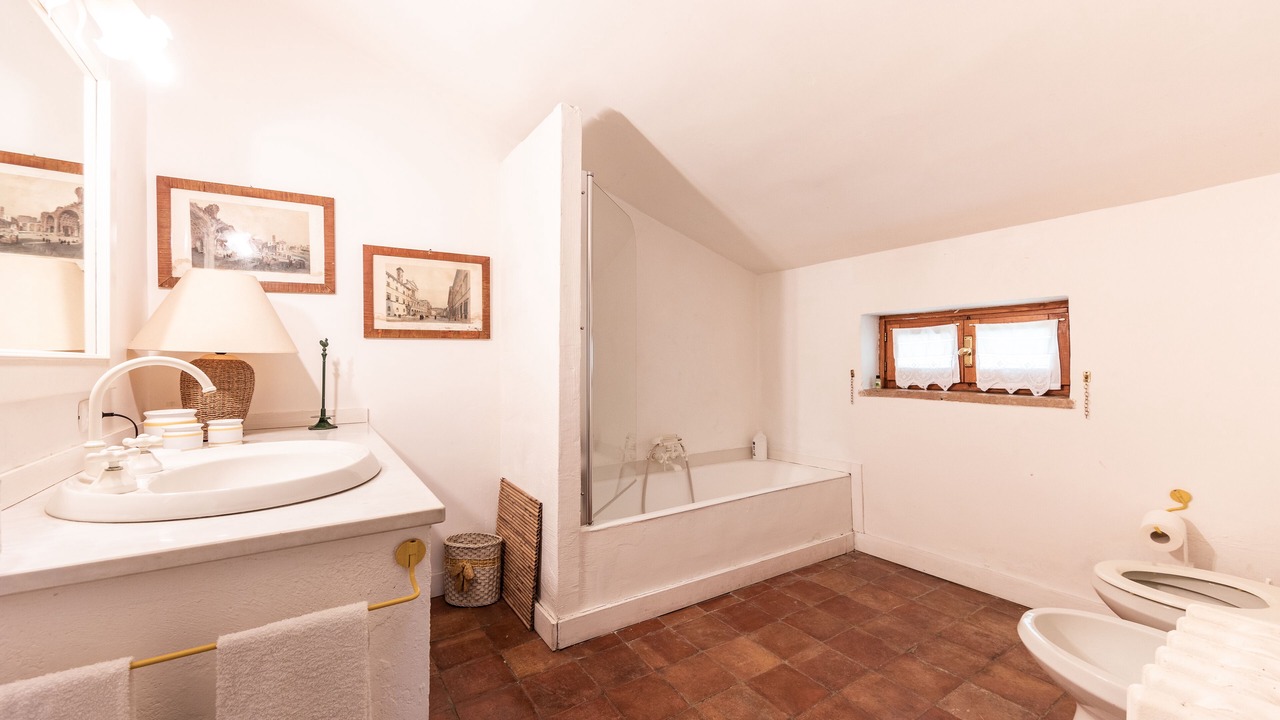 Photo of Bathroom in Faicchio