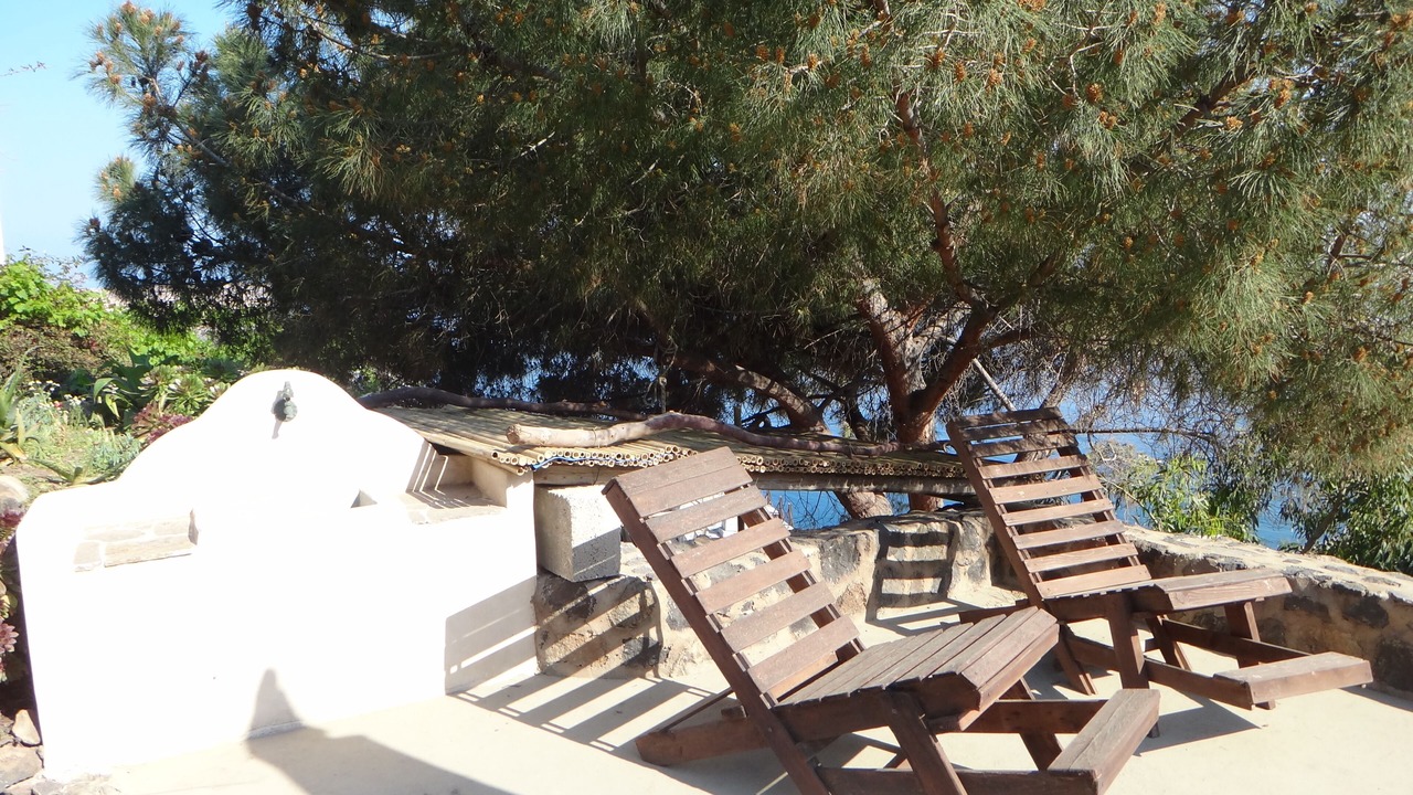 Photo of Patio Balcony in Alicudi Porto