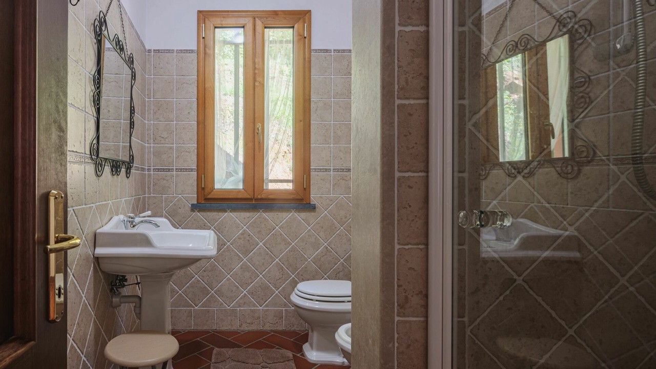 Photo of Bathroom in Massa