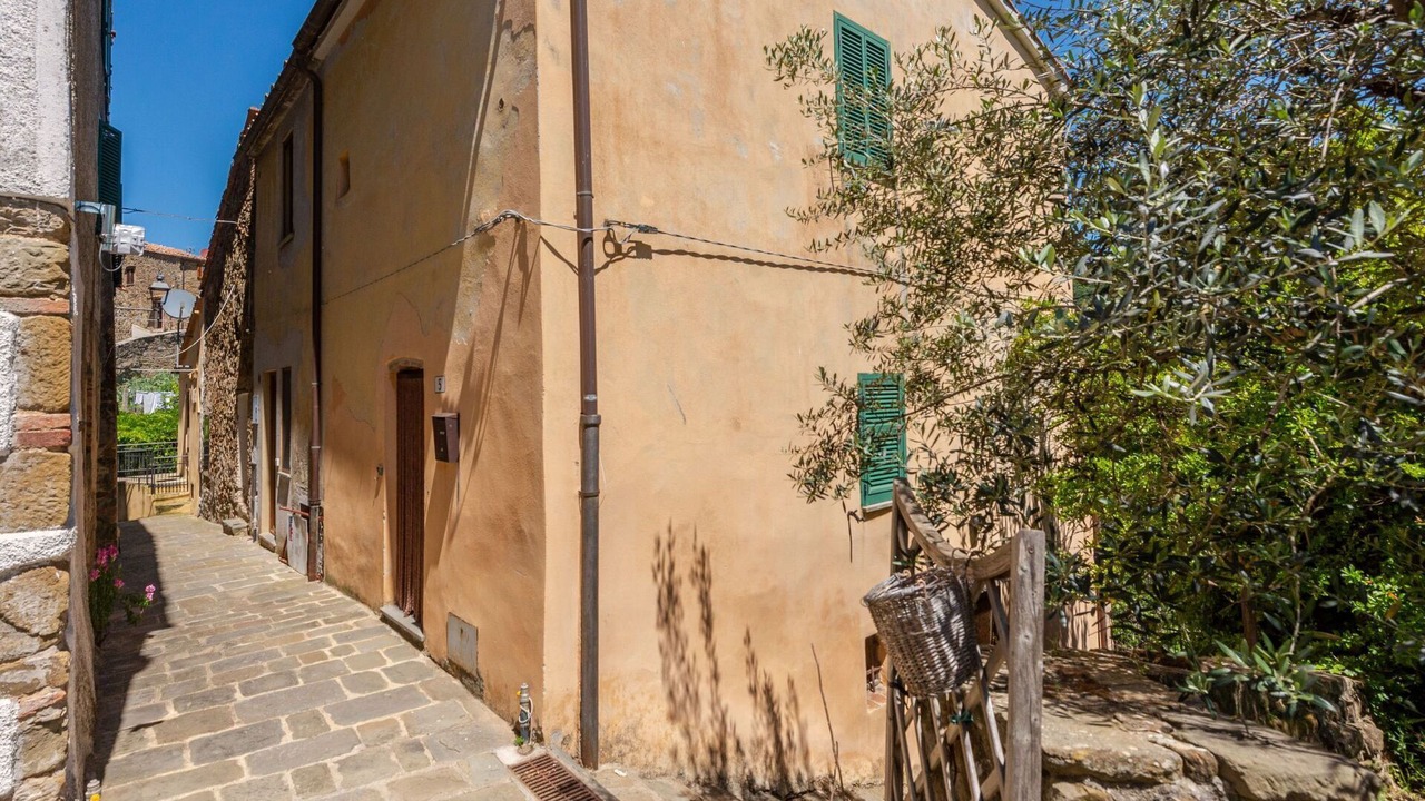 Photo of Others in Montorgiali