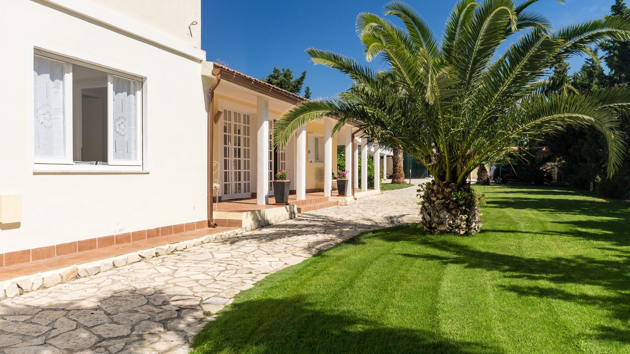 Photo of Outdoor in Capitana