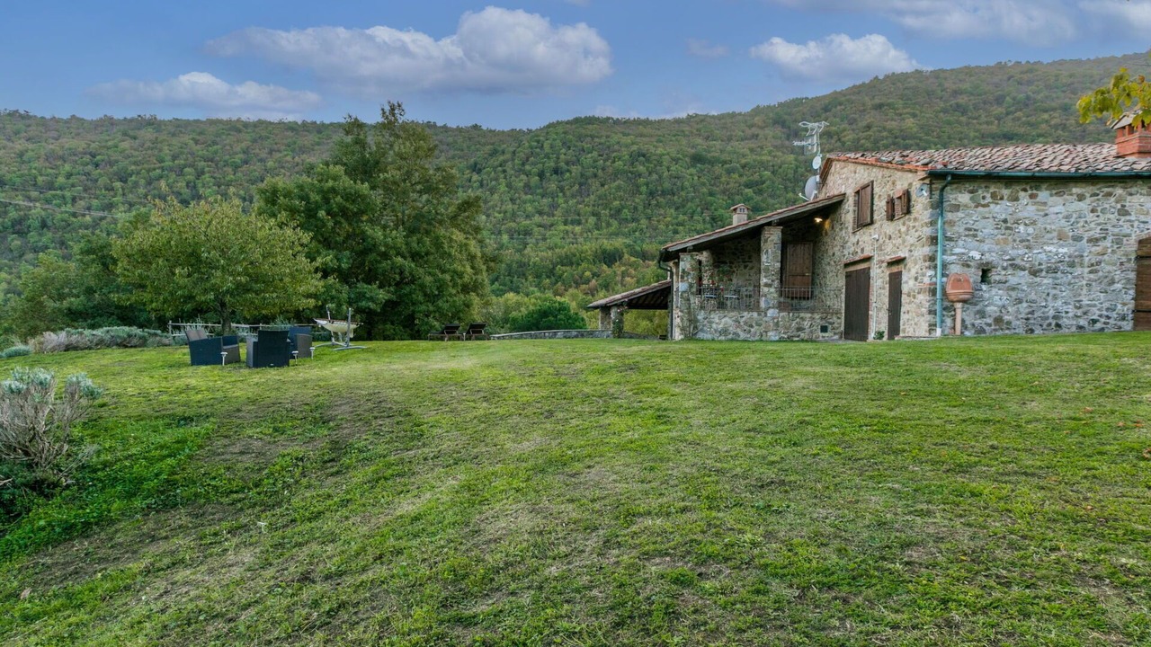Photo of Outdoor in Montieri