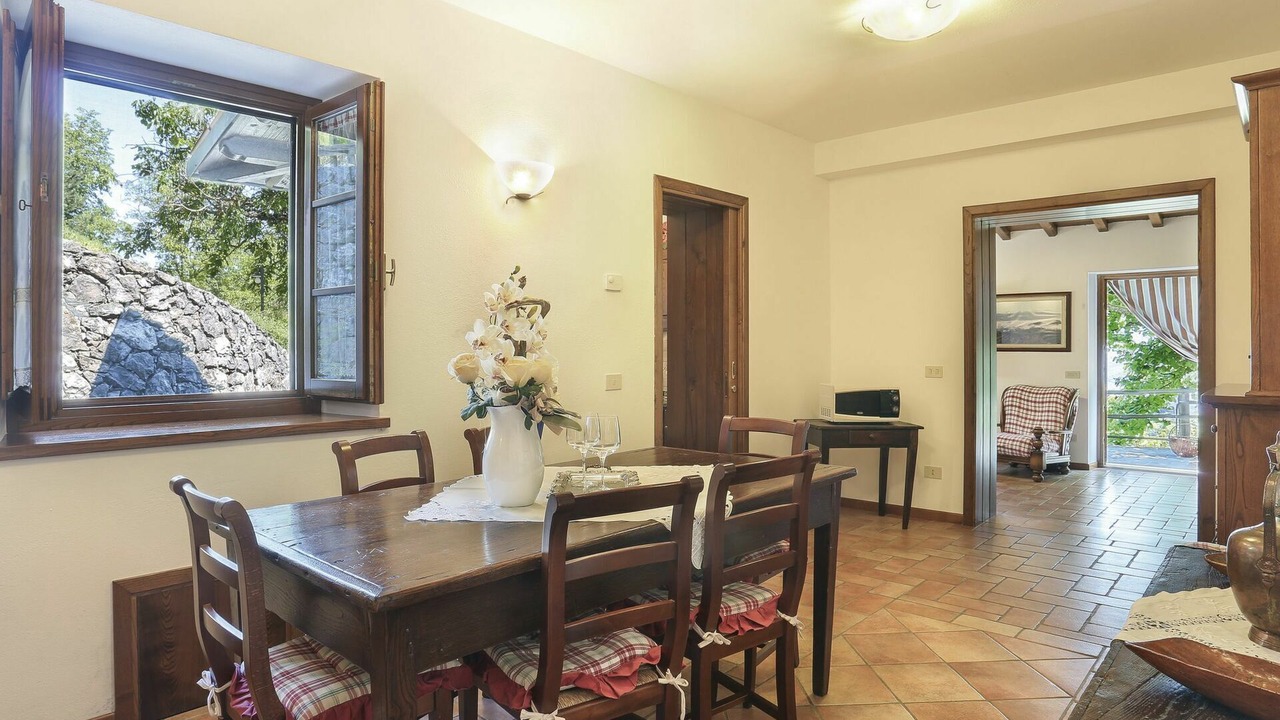 Photo of Bedroom in Molazzana