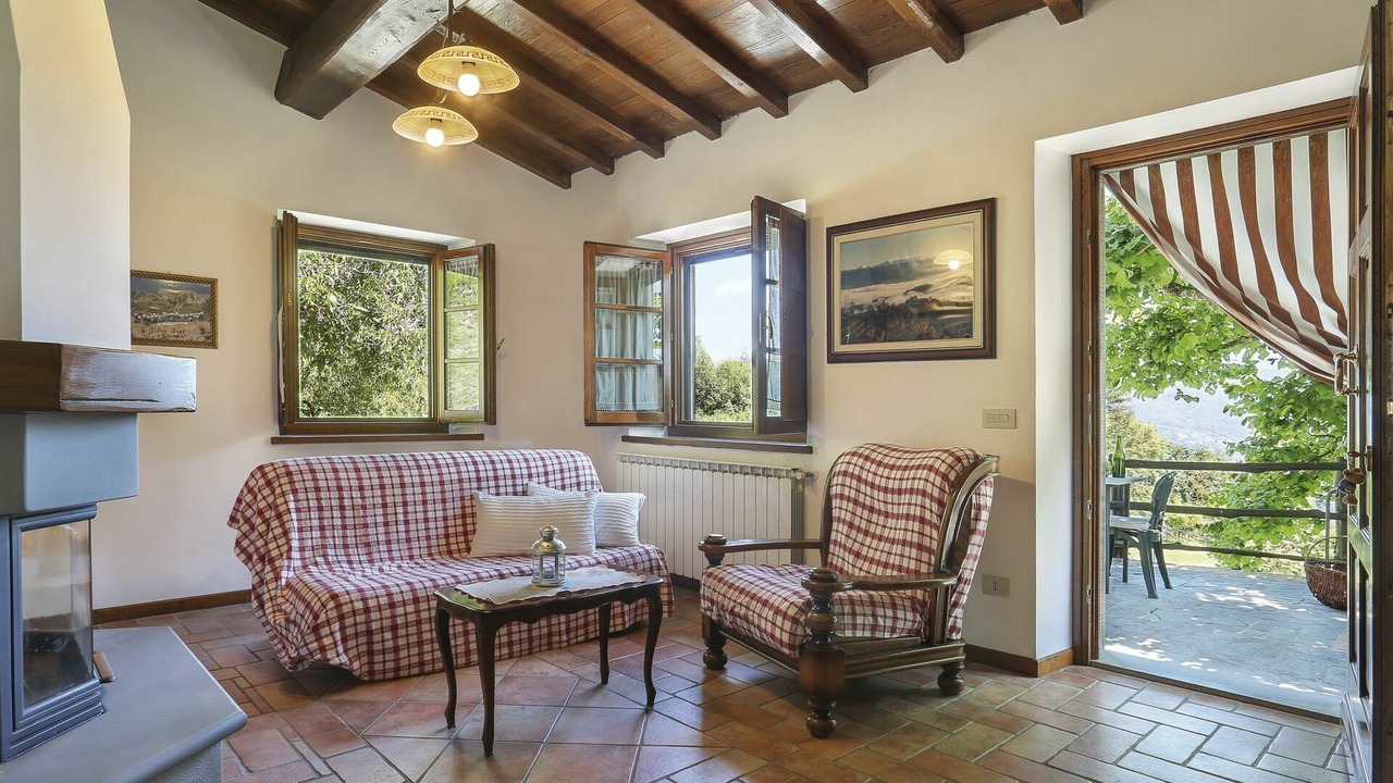 Photo of Bedroom in Molazzana
