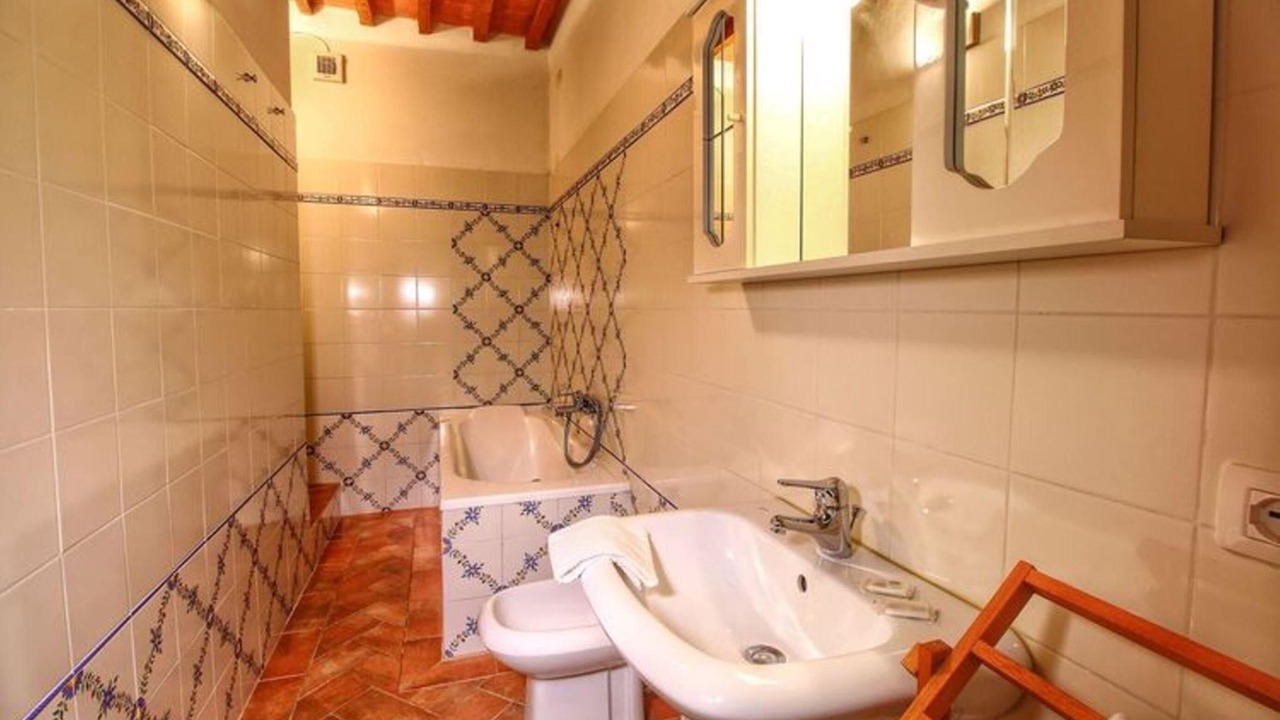 Photo of Bathroom in Radicondoli