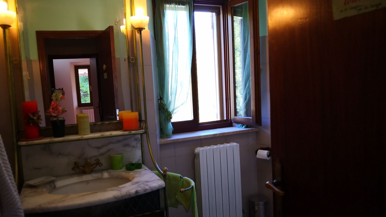 Photo of Bathroom in Camerino