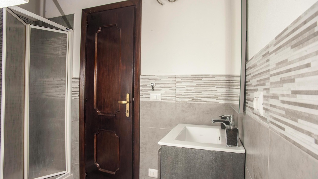 Photo of Bathroom in Sarroch