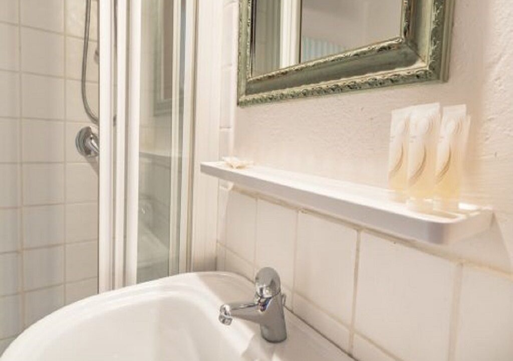 Photo of Bathroom in Todi