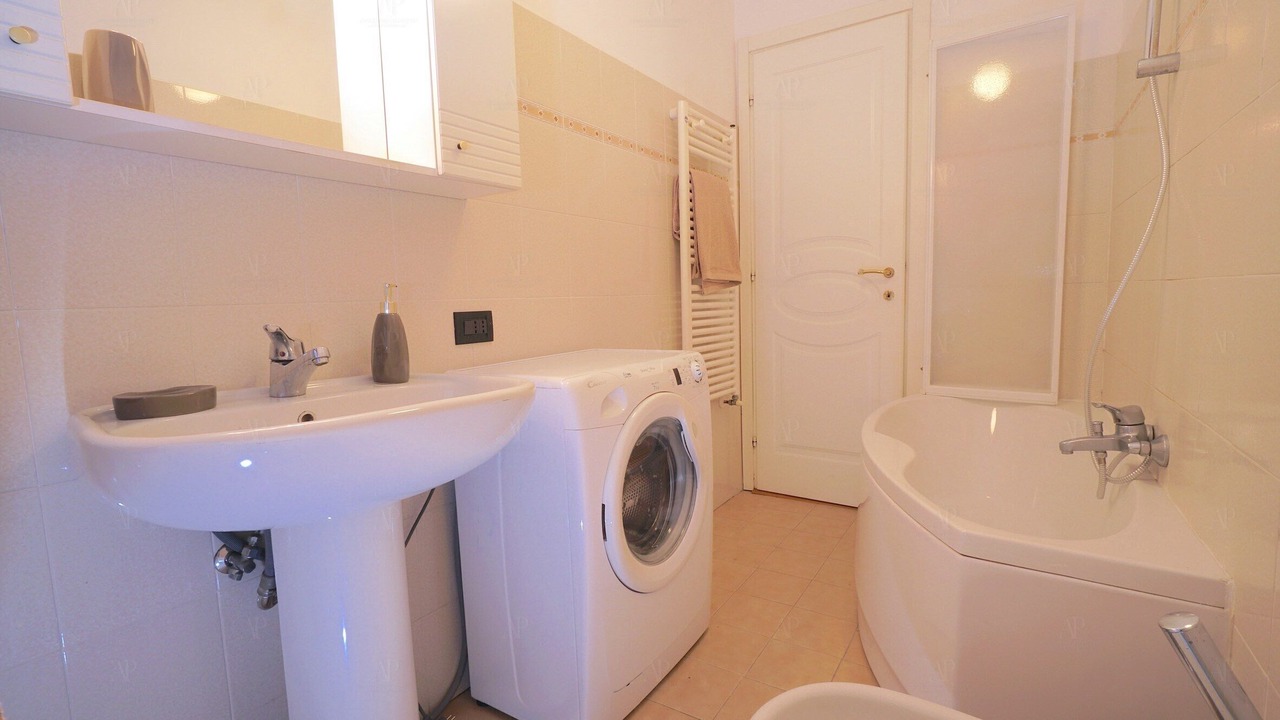 Photo of Bathroom in Cavi