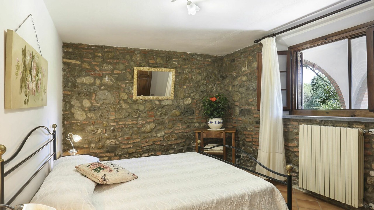 Photo of Bedroom in Terricciola