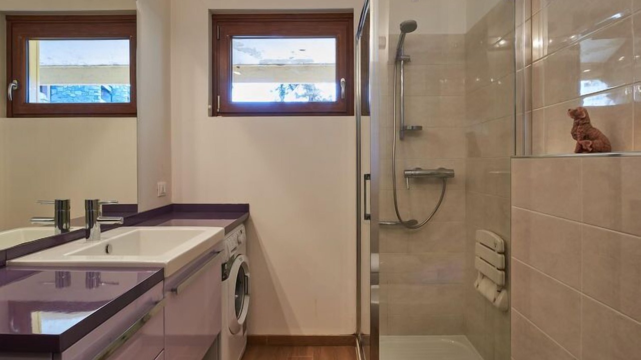 Photo of Bathroom in Porto Valtravaglia