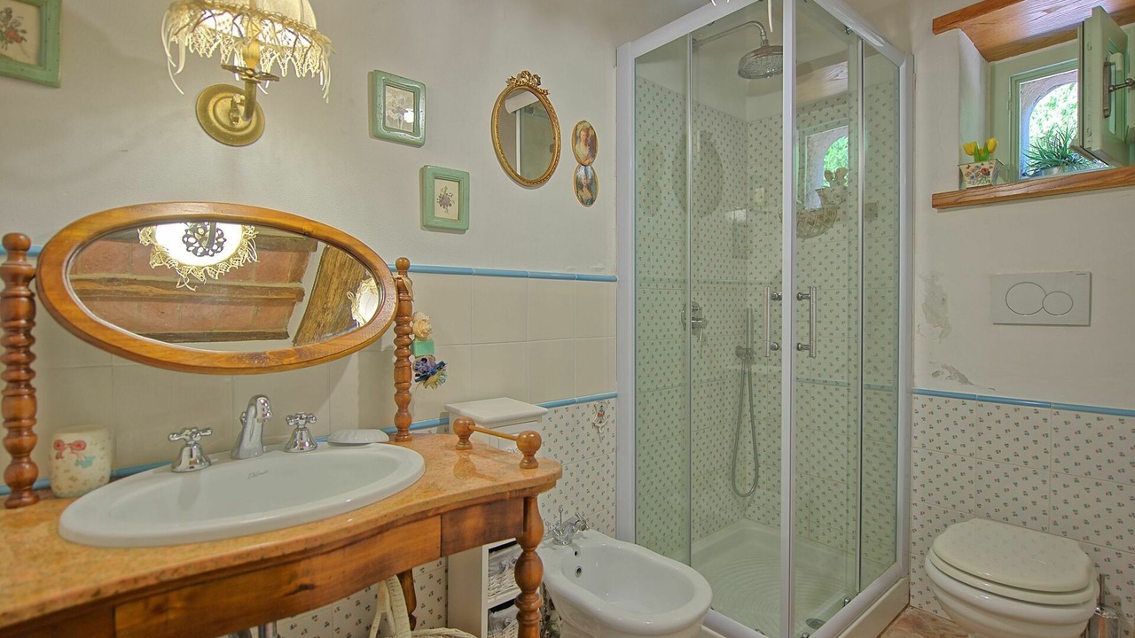Photo of Bathroom in San Pietro a Cegliolo