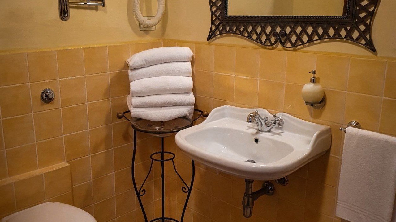 Photo of Bathroom in Pontito