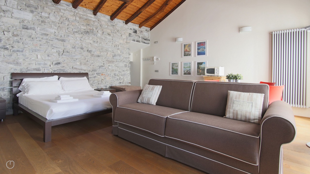Photo of Bedroom in Torno