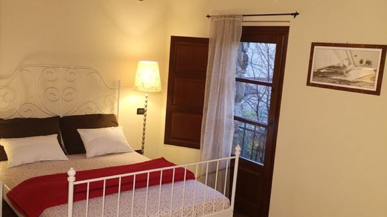 Photo of Bedroom in Borghetto-melara