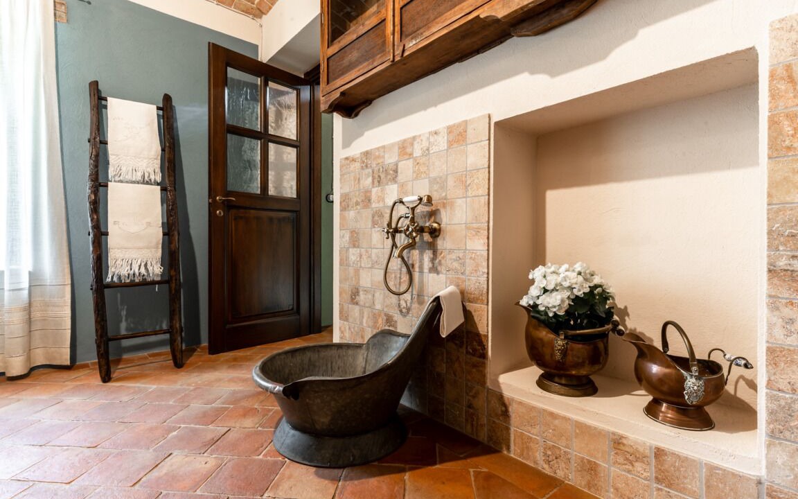 Photo of Bathroom in Costigliole d'Asti