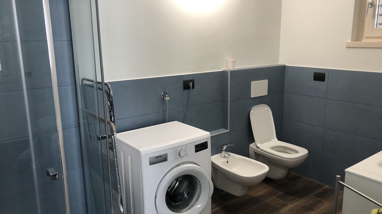 Photo of Bathroom in Calozzo