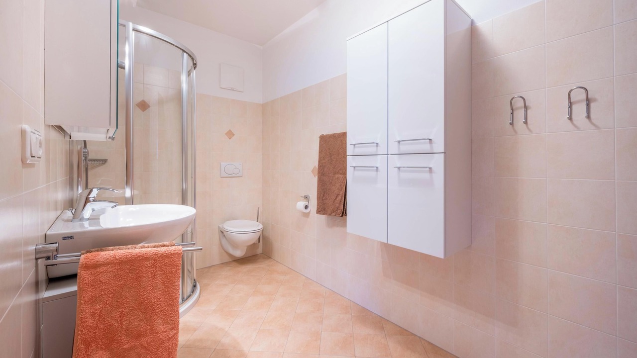Photo of Bathroom in Albions