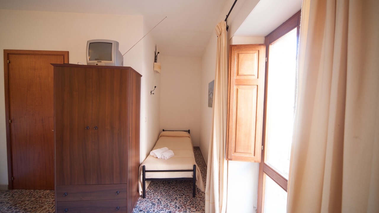 Photo of Bedroom in Villanova Monteleone