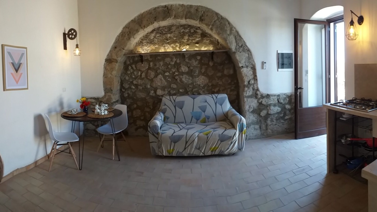 Photo of Livingroom in Naro