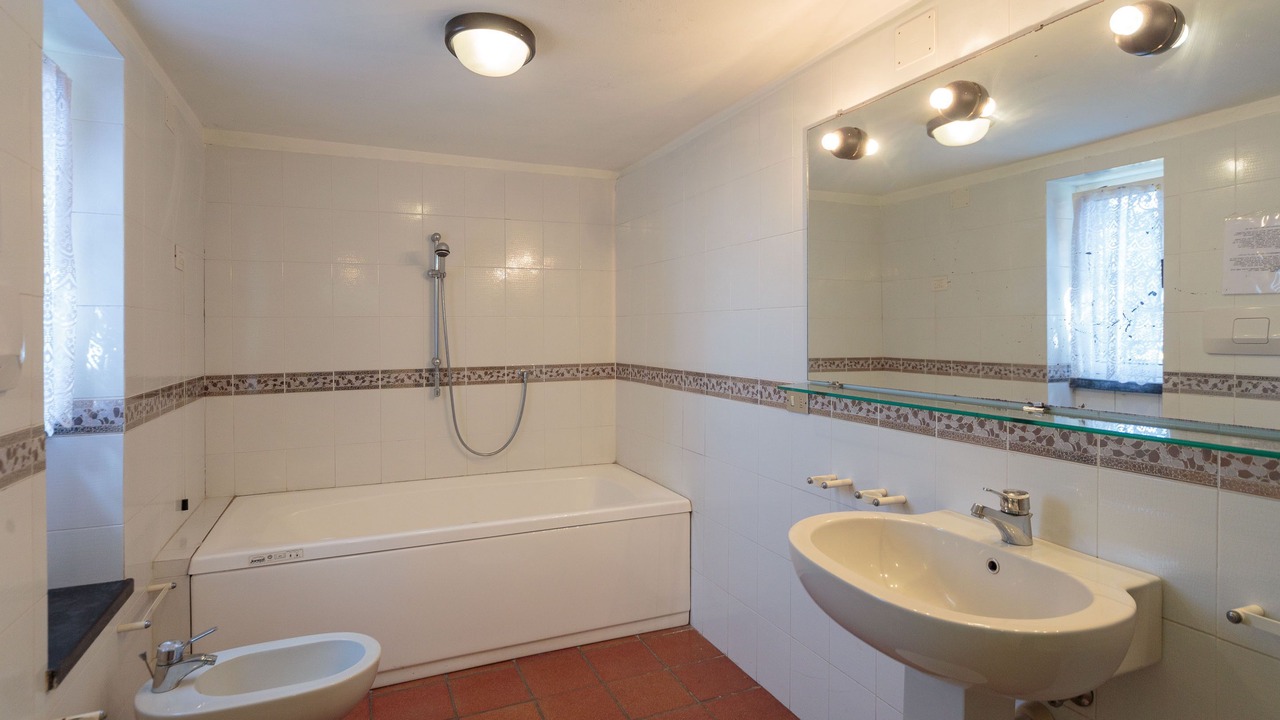 Photo of Bathroom in Recco