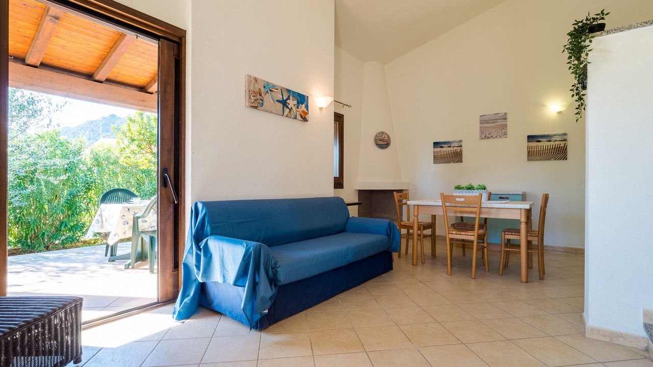 Photo of Livingroom in Case Peschiera-Lu Fraili