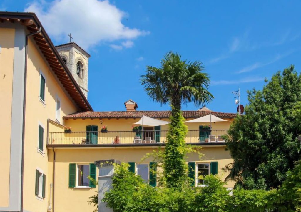 Photo of Buildings in Porto Valtravaglia
