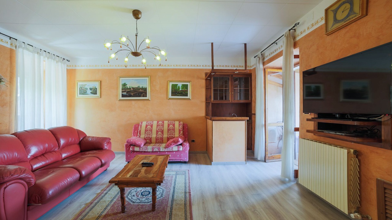 Photo of Livingroom in Bovara