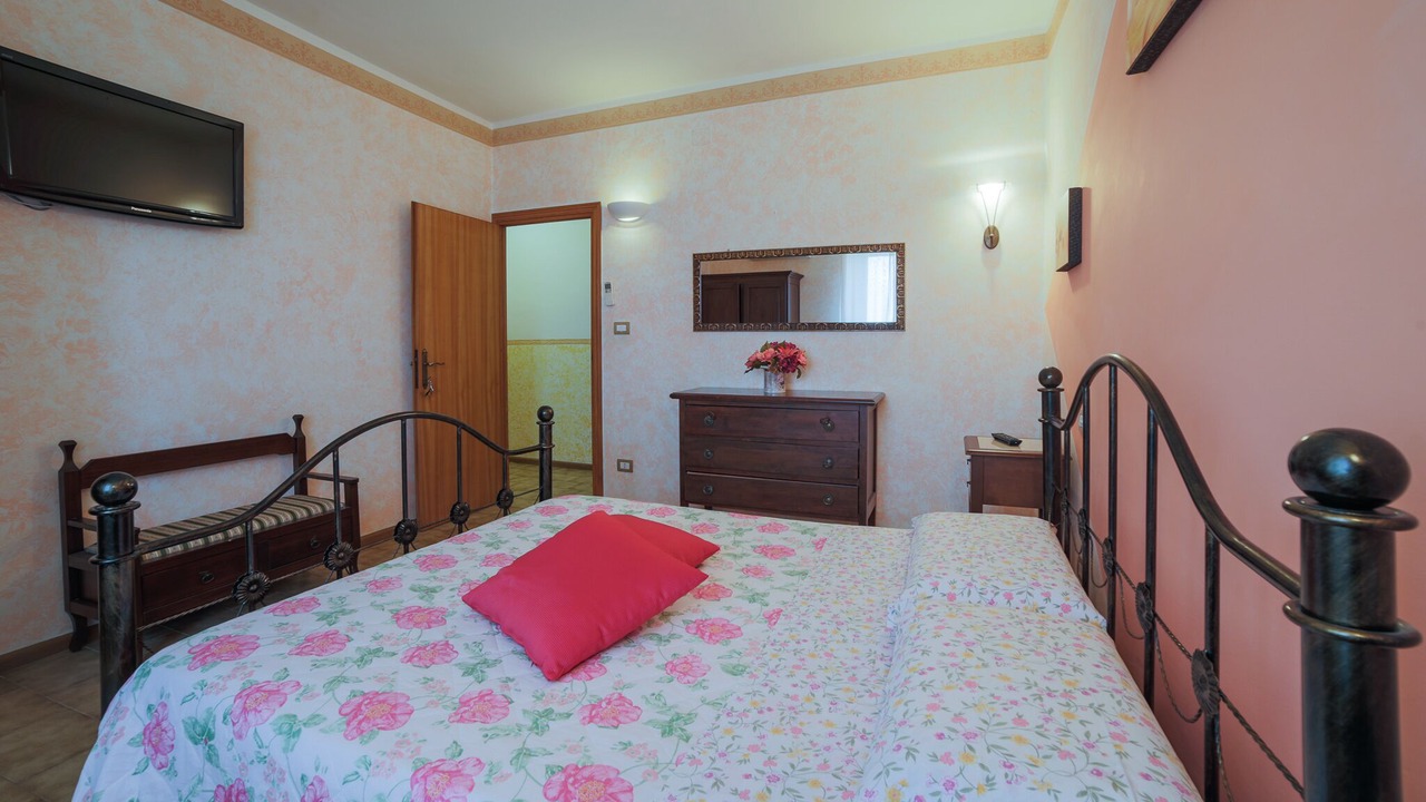 Photo of Bedroom in Bovara