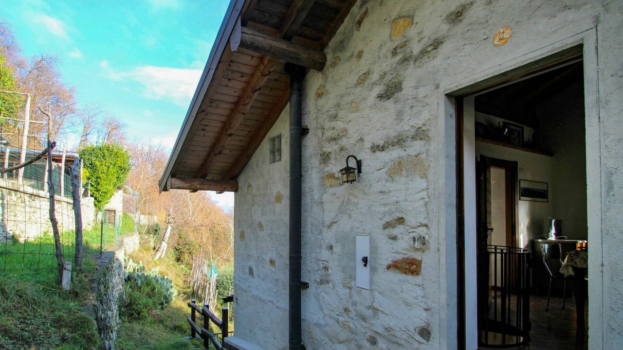 Photo of Others in Cremia