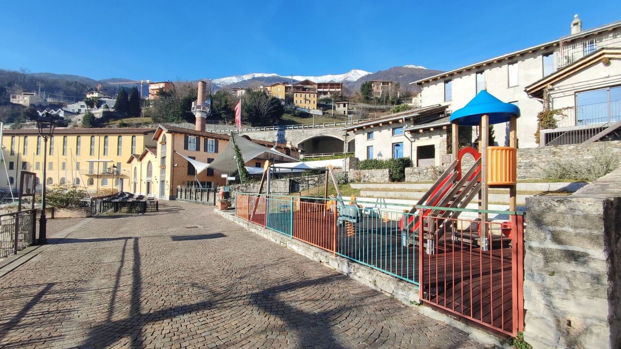 Photo of Others in Cremia