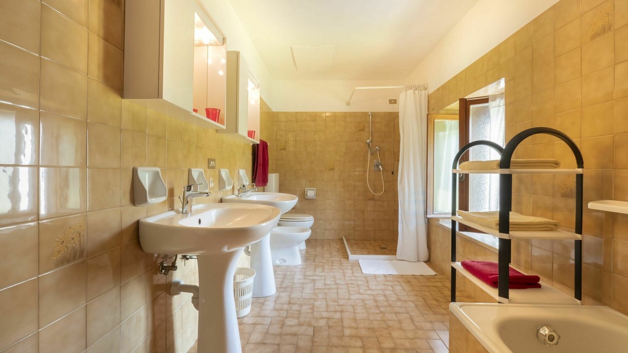 Photo of Bathroom in Rive D'Arcano